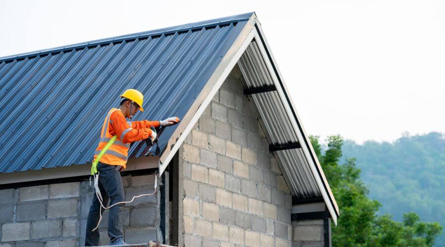 Expert Emergency Roof Repairs services in Sharpsville, PA